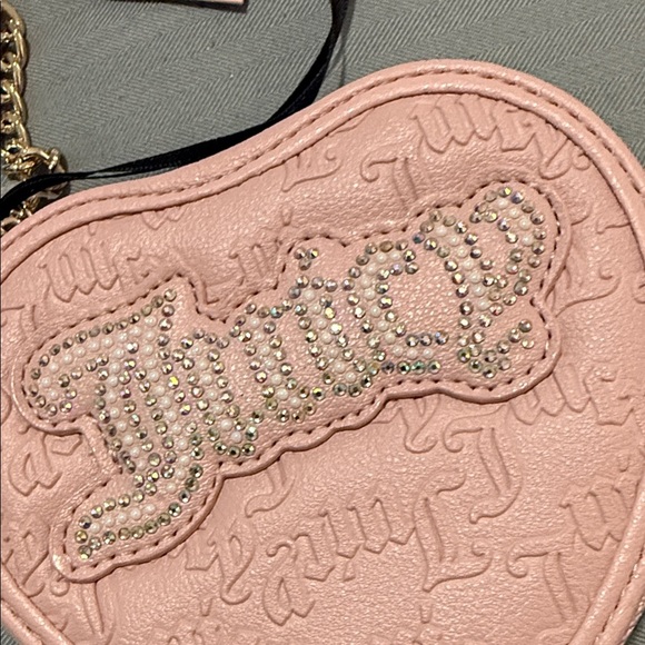 Juicy Couture Pink Heart Key Holder - Picture 2 of 7